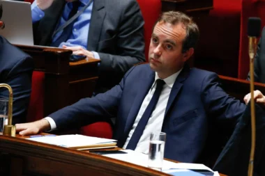 Réforme des retraites : Sébastien Lecornu temporise au nom de la stabilité