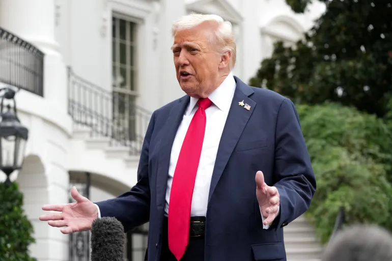 Fermeture du gouvernement américain : la Maison Blanche licencie des milliers de fonctionnaires (AP)