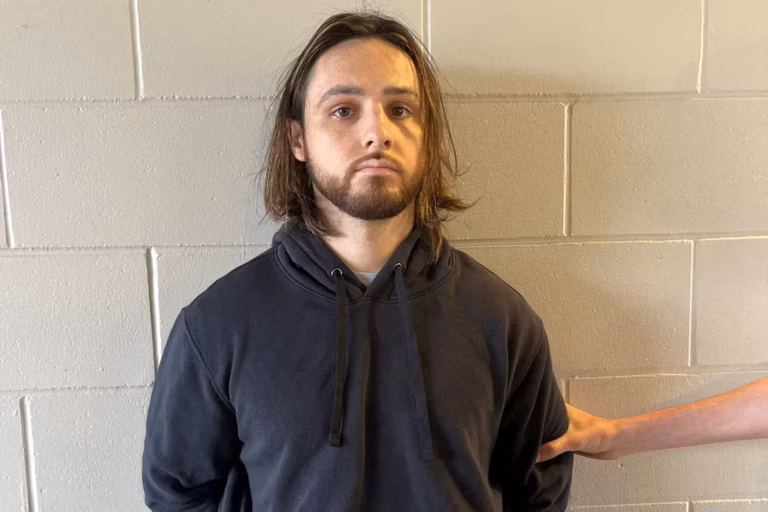 Incendie meurtrier à Los Angeles - le suspect plaide non coupable (AP)