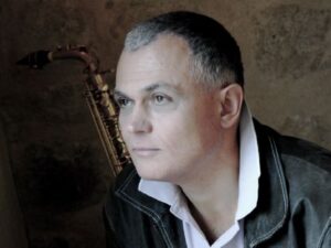 “Je vomissais toute la nuit” - Richard Cross révèle le calvaire qu’il vivait pendant la Star Academy (wikipedia commons)