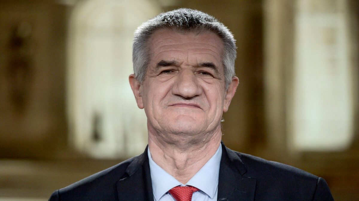 Jean Lassalle, entre scène et politique : l’ancien député appelle à la résistance