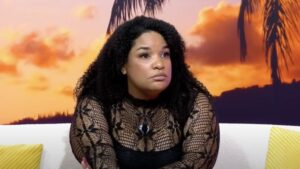 Kelly Massol brise le silence : "Mon oncle a dû assommer ma mère qui m'étranglait à 6 ans"