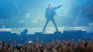 Laeticia Hallyday se sépare d'un trésor : la veste mythique de Johnny au Stade de France adjugée 22 500 €