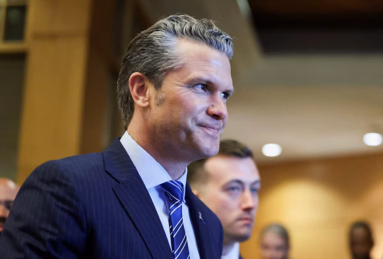 Le chef du Pentagone en Asie du Sud-Est pour renforcer les alliances face à la Chine