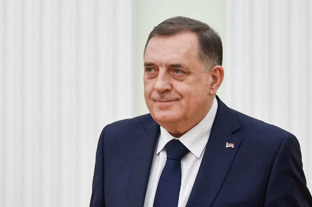 Les États-Unis lèvent les sanctions contre le dirigeant serbe de Bosnie Milorad Dodik et ses alliés (AP)