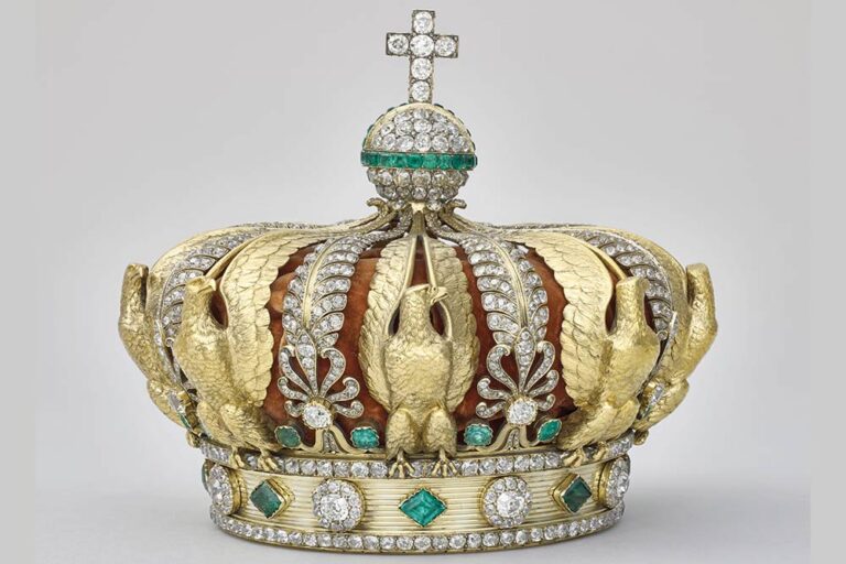 Les bijoux de Marie-Louise et d’Eugénie volés au Louvre - l’histoire des pièces disparues