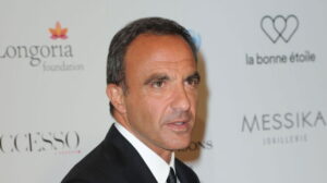 Nikos Aliagas : l'hommage déchirant à sa mère, ce "géant de 1,48 m" qui a fait de lui l'homme qu'il est