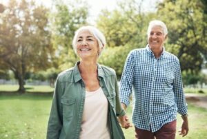 Pourquoi les femmes vivent plus longtemps que les hommes