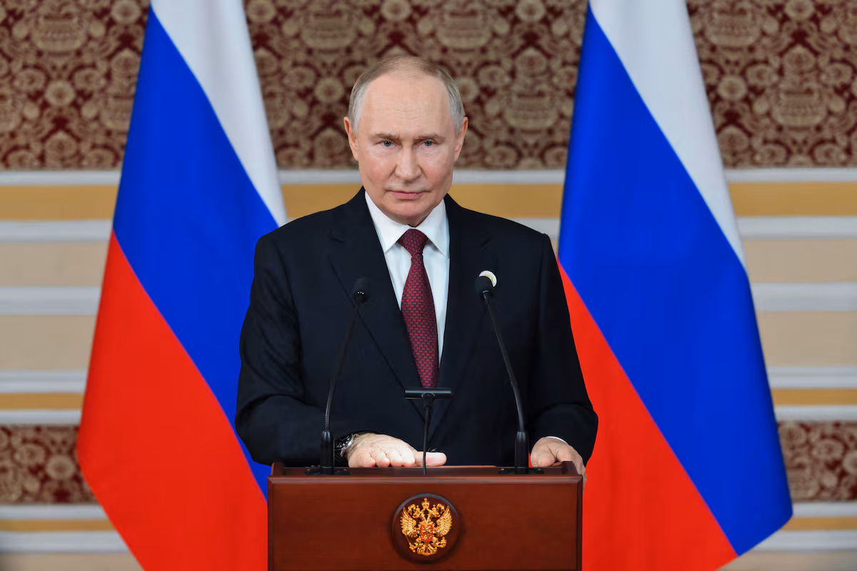 Poutine minimise l’impact d’un éventuel refus américain de prolonger le traité sur les armes nucléaires (AP)