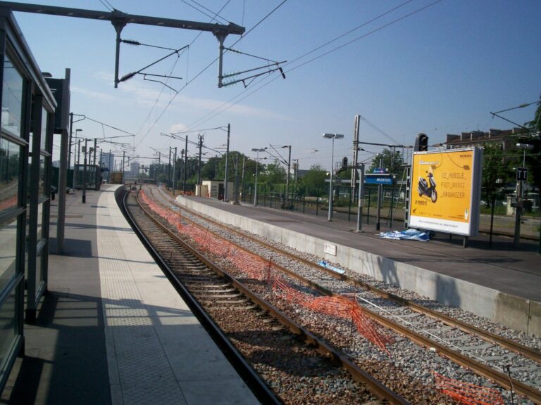 Tentative de viol dans le RER C - une jeune Brésilienne agressée à Choisy-le-Roi (wc)