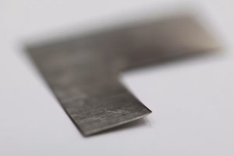 Tharisa investit 547 millions de dollars dans une mine souterraine de platine en Afrique du Sud (AP)