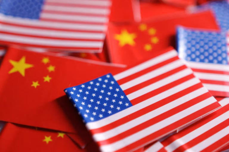 Washington rejette les avertissements chinois visant la consule américaine à Hong Kong (AP)