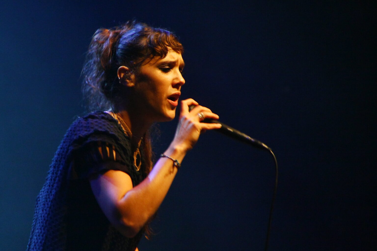 Zaz aphone, concert annulé - « Une sensation de couteaux dans la gorge » (wikipedia commons)