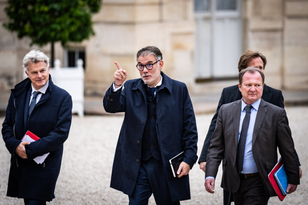 Le PS en maîtres du jeu : la majorité joue serré face au risque de censure