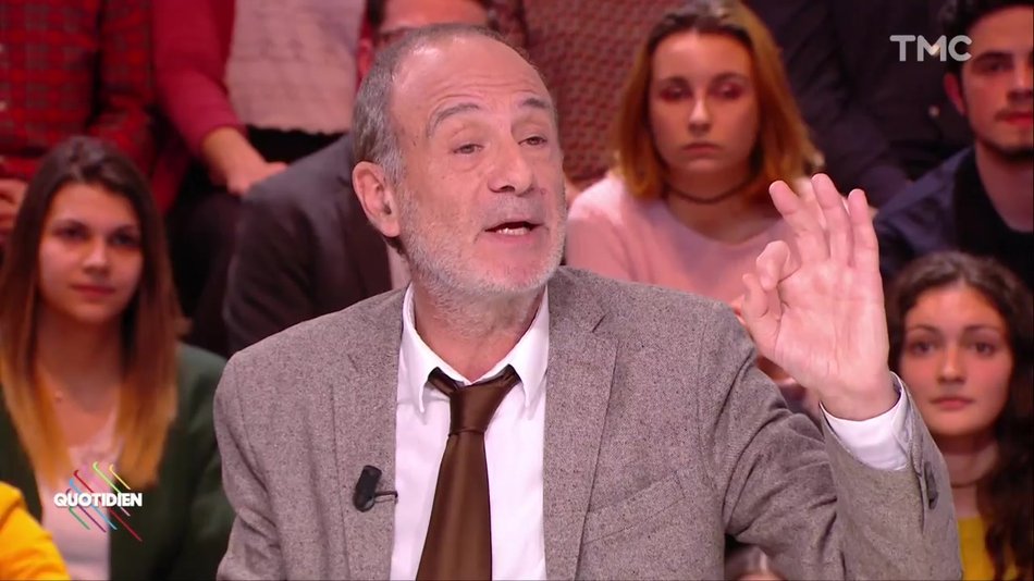 Ça se corse pour Gérard Miller ! Le psychanalyste va être mis en examen pour viols sur mineures à l’issue de sa garde à vue à Paris. (Capture d'écran TMC)