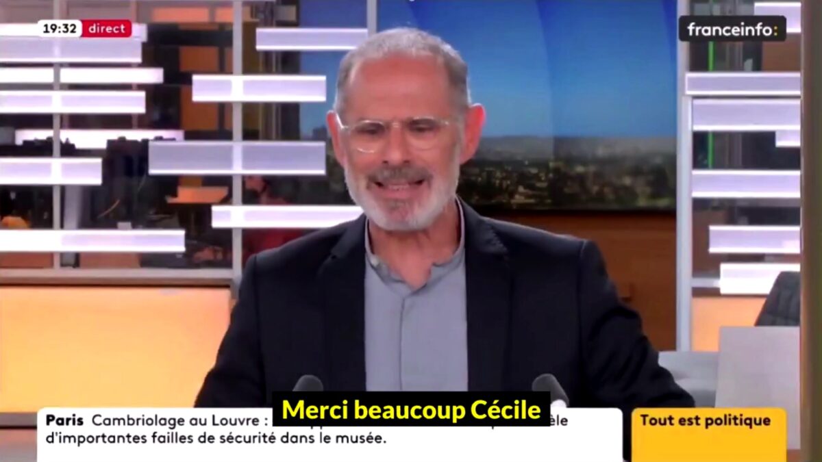 VIDÉO - "T'as été antisémite !", "Bah oui, moi je peux!" Séquence lunaire hier soir sur franceinfo entre Nathalie Saint-Cricq et Gilles Bornstein. (franceinfo)
