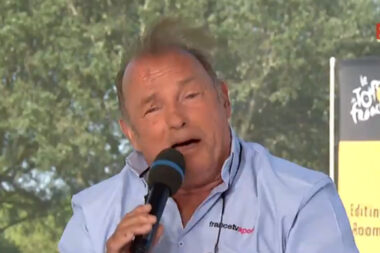 Mort de Jean-René Godart, voix mythique du cyclisme sur France Télévisions. (France 2)