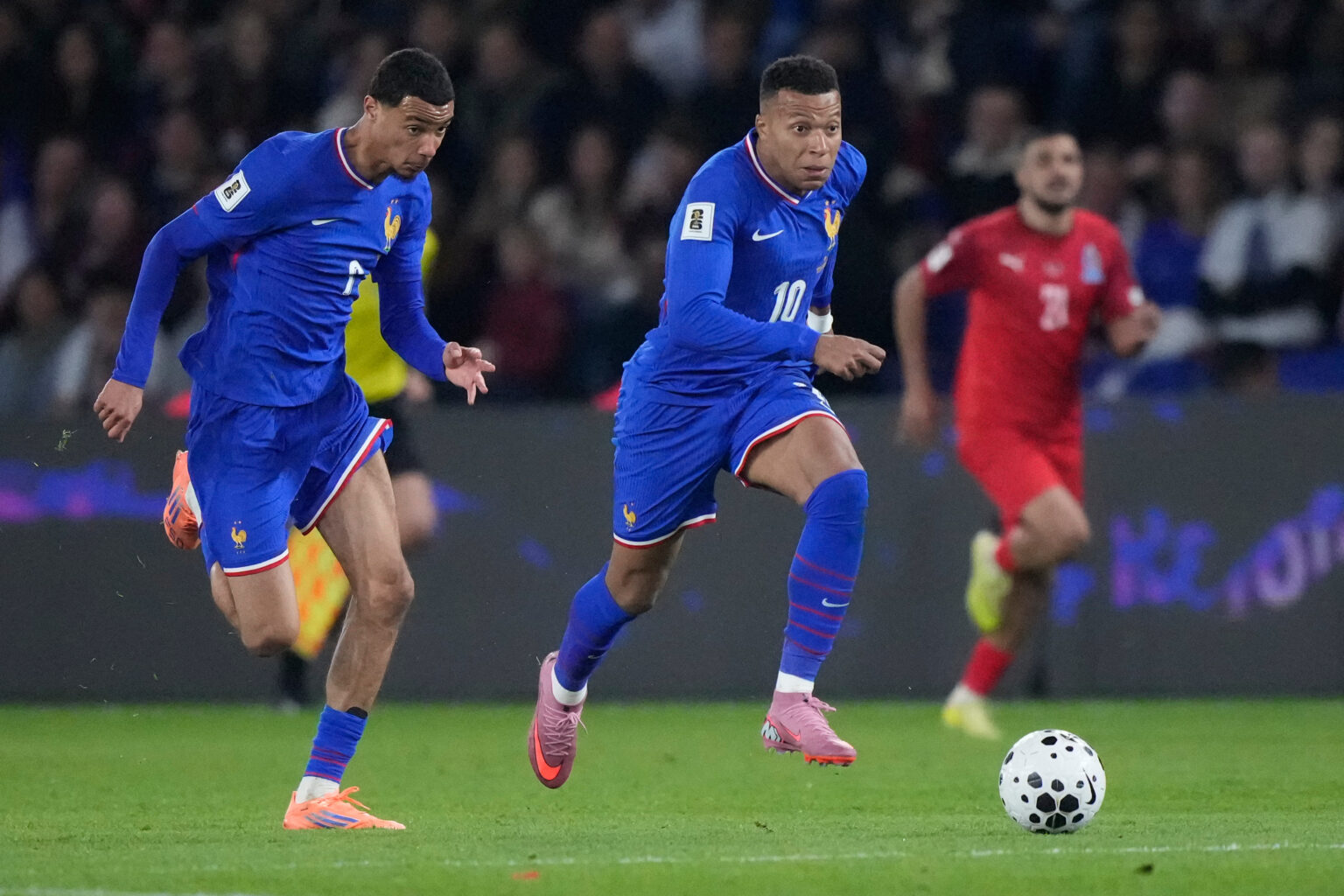 Coupe du monde 2026: la France bat l’Azerbaïdjan 3-0 et poursuit sa route vers la qualification. (AP/Michel Euler)