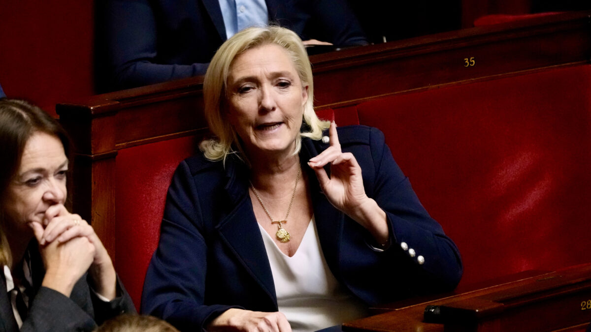 Le Conseil d’État rejette le recours de Marine Le Pen, qui reste inéligible. (AP/Michel Euler)