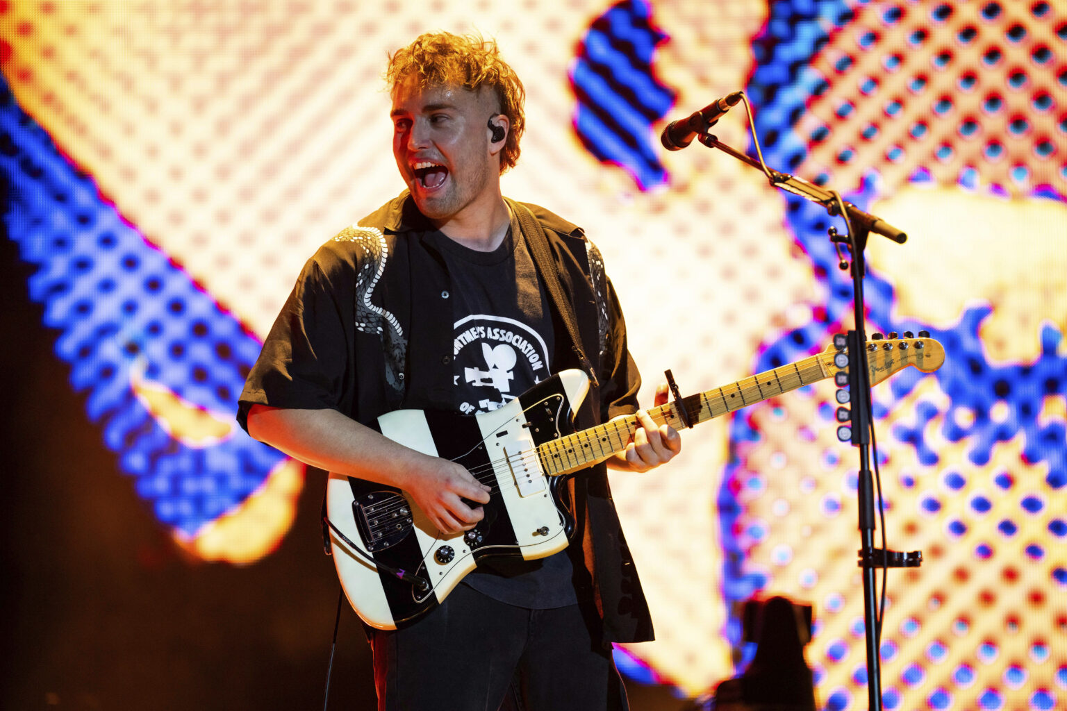 Sam Fender sacré au Mercury Prize 2025 pour son album People Watching. (AP)