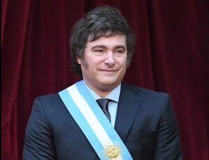 Victoire éclatante pour Javier Milei : son parti triomphe aux législatives argentines