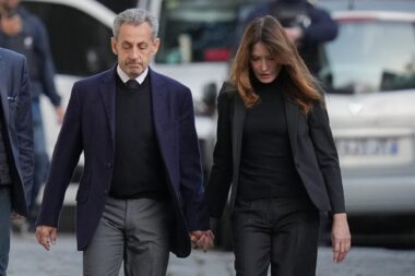 Coup de froid pour Nicolas Sarkozy: 73% des Français fermement opposés à son retour en politique. (AP)