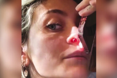 VIDÉO - Paris Jackson se confie sur les ravages de la cocaïne: "Ma cloison nasale est percée."