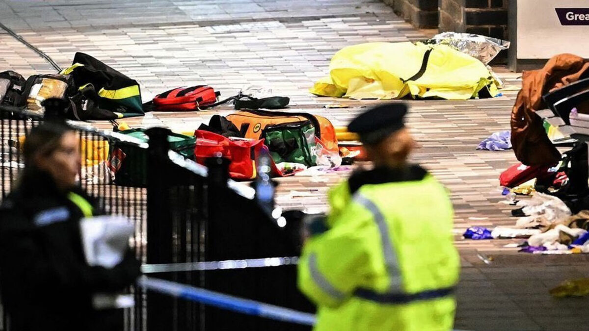 Attaque au couteau dans un train au Royaume-Uni: l'un des suspects, Anthony Williams, inculpé de dix tentatives de meurtre. (TF1)