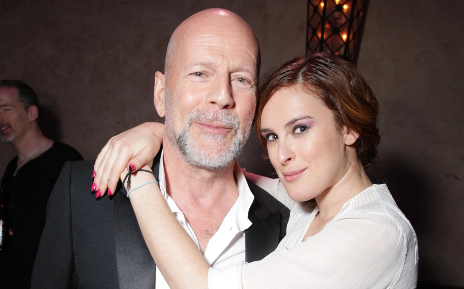 Bruce Willis ne reconnaît plus ses proches: les terribles révélations de sa fille Rumer. (AP)