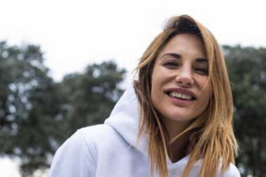 Ariane Brodier attaquée par trois chiens : l'animatrice finit aux urgences après un trail cauchemardesque