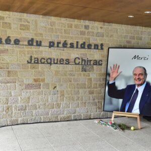 Cambriolage spectaculaire au musée Jacques Chirac de Sarran : plus d’un million d’euros de bijoux et de montres volés