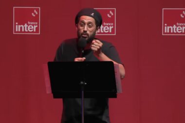 L'humouriste Djamil le Shlag revendique une discrimination assumée contre "les blancs"