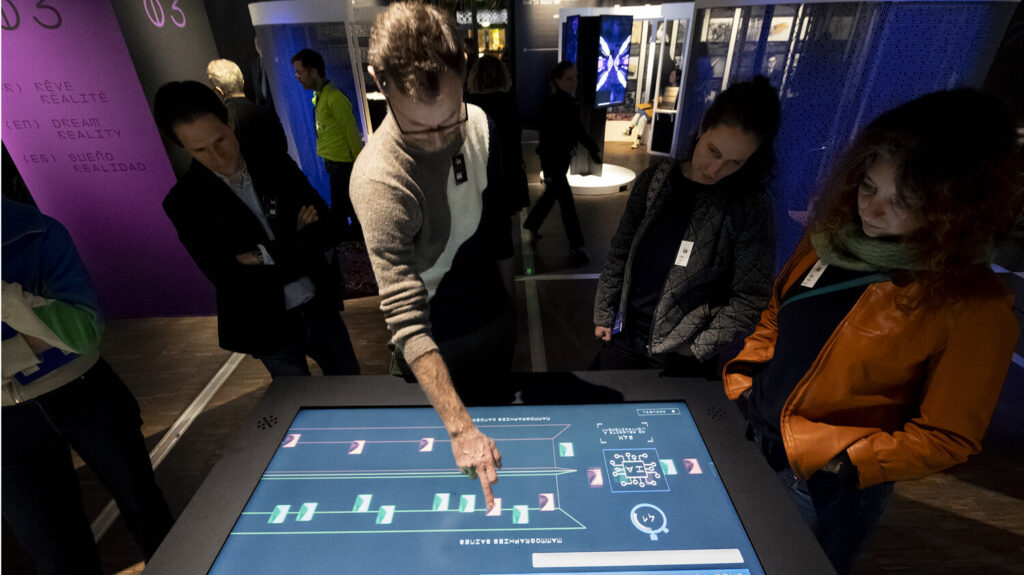 Comprendre l’intelligence artificielle : une exposition pour éveiller l’esprit critique à la Cité des sciences à Paris