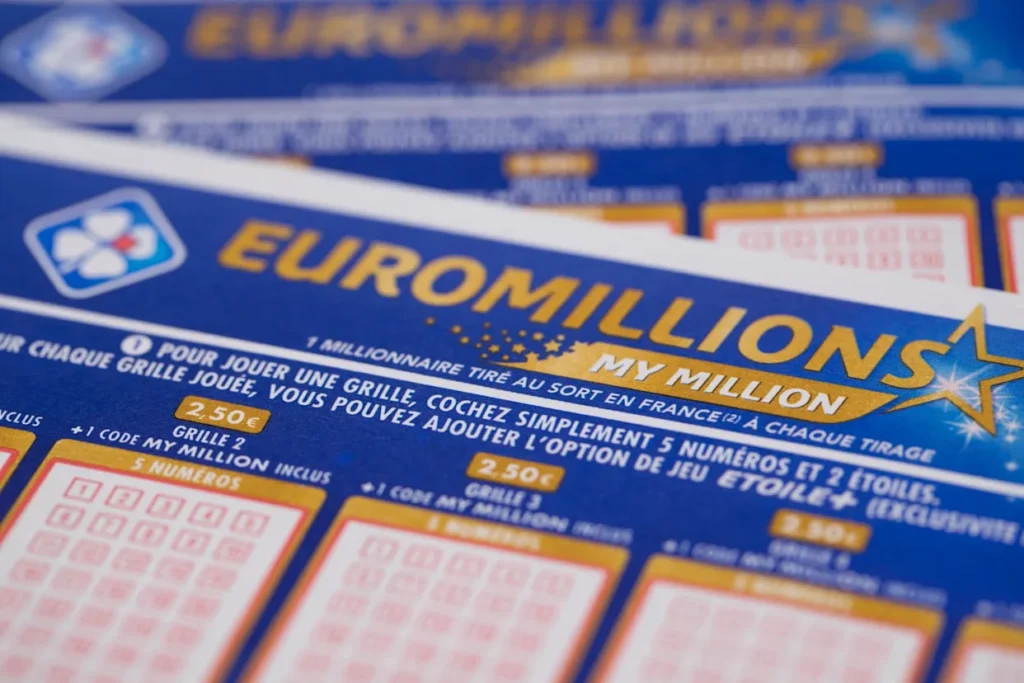 EuroMillions - cinq amis franciliens décrochent le jackpot record de 250 millions d’euros