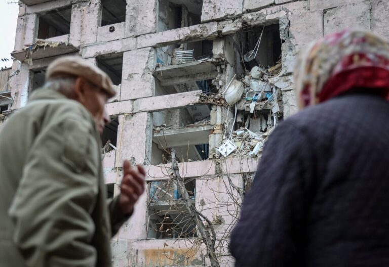 Guerre en Ukraine - l’exode s’accélère dans le sud-est face à la progression russe (AP)