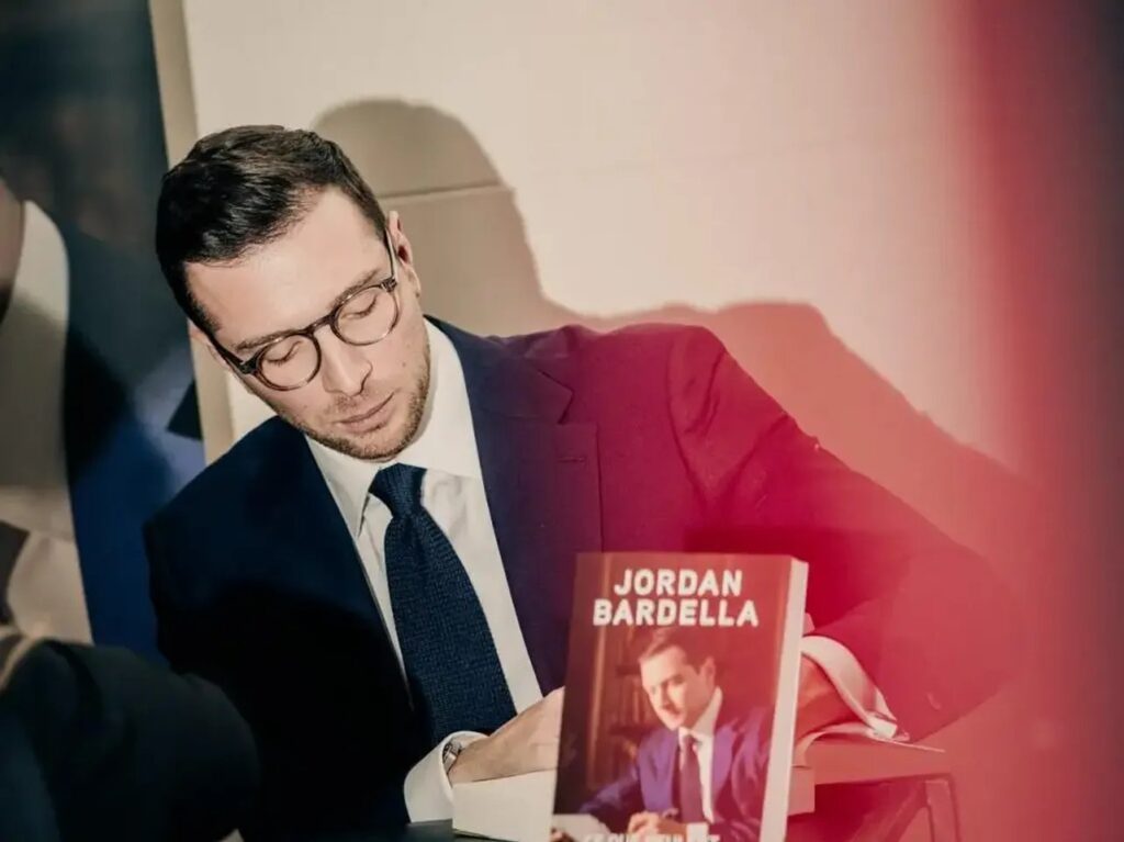 Jordan Bardella victime d’une agression lors d’une séance de dédicaces à Moissac