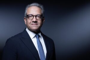 Khaled el-Enany, égyptologue et ancien ministre, devient directeur général de l’Unesco