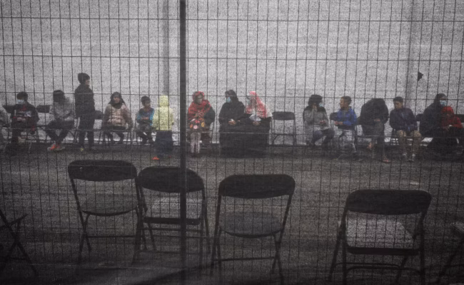 L’administration Trump lance un réexamen du statut des réfugiés admis sous l’ère Biden (AP)