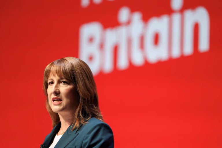 Le Royaume-Uni prépare une taxe sur les propriétés de luxe pour renflouer les caisses de l’État