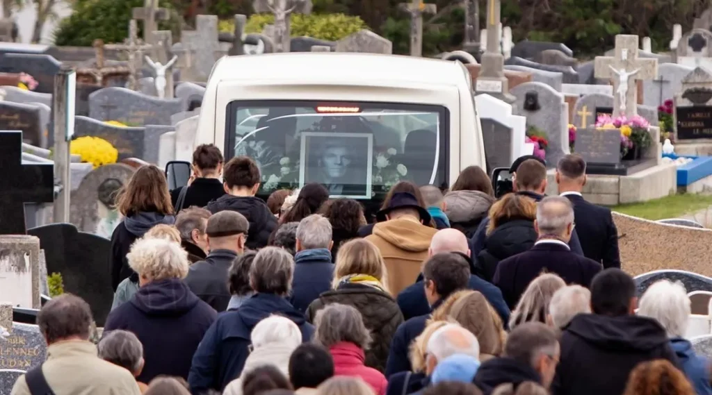 Le dernier adieu déchirant d'Hélios 9 ans, à son papa Tchéky Karyo