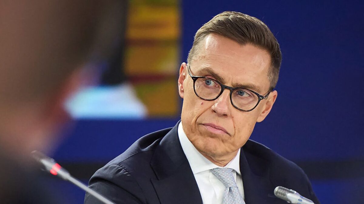 Le président finlandais appelle l’Europe à tenir bon face à la guerre en Ukraine, exclut tout cessez-le-feu avant le printemps