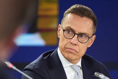 Le président finlandais appelle l’Europe à tenir bon face à la guerre en Ukraine, exclut tout cessez-le-feu avant le printemps