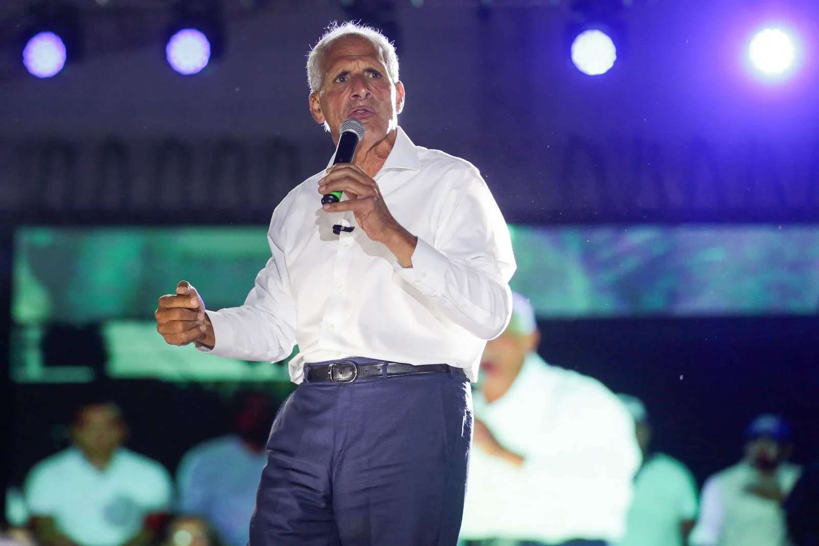 Les Honduriens élisent leur président dans un scrutin serré marqué par l’intervention surprise de Donald Trump