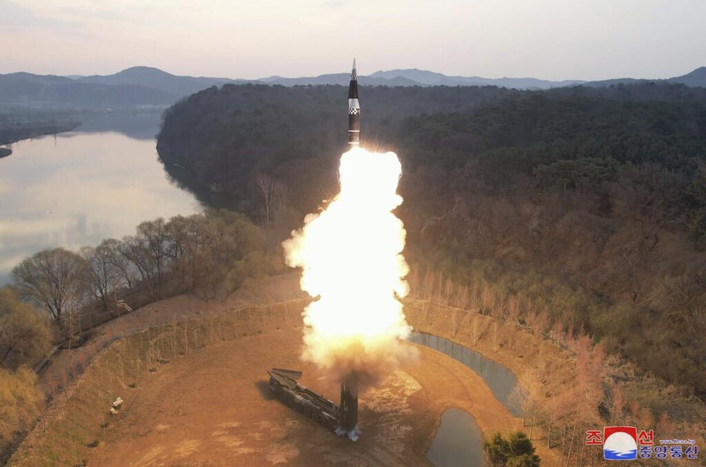 Séoul condamne le tir de missile nord-coréen et appelle Pyongyang à la retenue