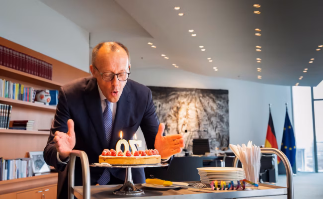 Six mois après son arrivée au pouvoir, le chancelier allemand Friedrich Merz voit sa cote de popularité plonger