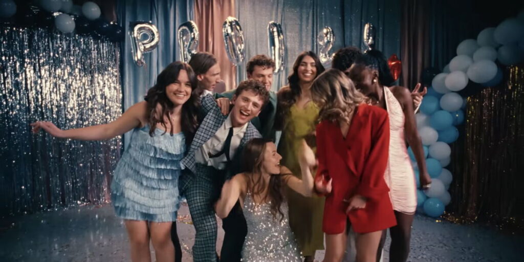 Star Academy 2025 : les élèves dévoilent un clip disco pour leur hymne « Voulez-vous »