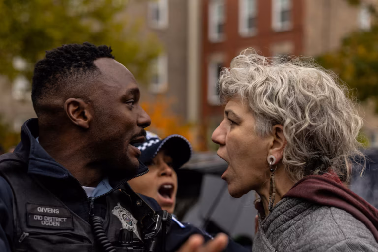 Tirs à Chicago lors d’une opération d’immigration - le suspect toujours en fuite, aucune victime signalée. (AP)