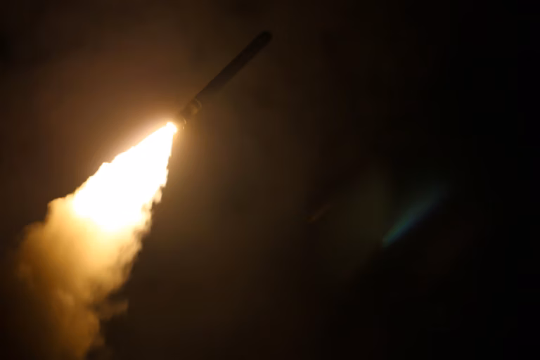 Trump écarte pour l’instant l’envoi de missiles Tomahawk à l’Ukraine (AP)