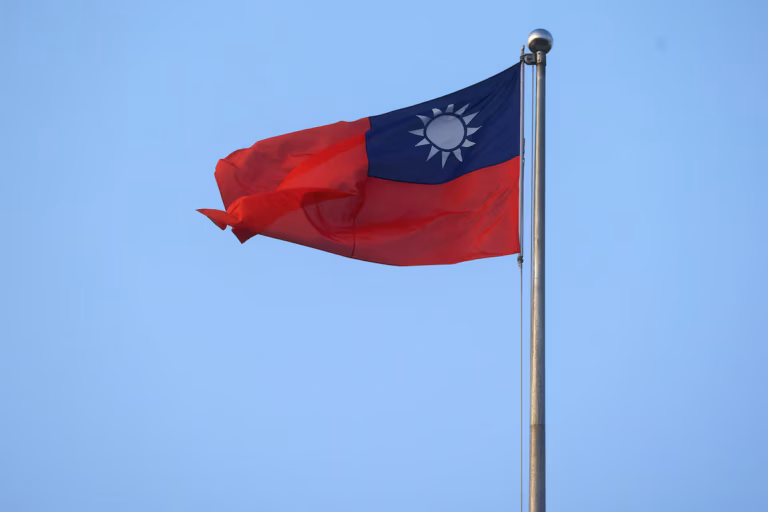 Un diplomate fidjien en visite à Taïwan, un geste rare malgré les liens officiels de Suva avec Pékin (AP)