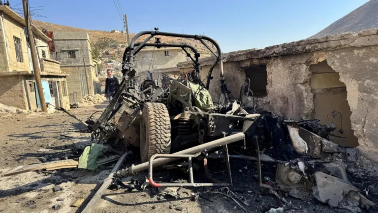 Un raid israélien dans un village du sud syrien fait treize morts